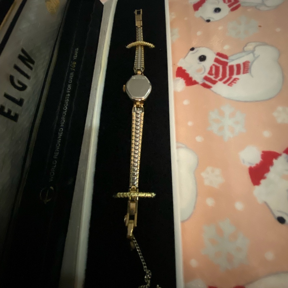 Elgin Gold Watch - Picture 7 of 8